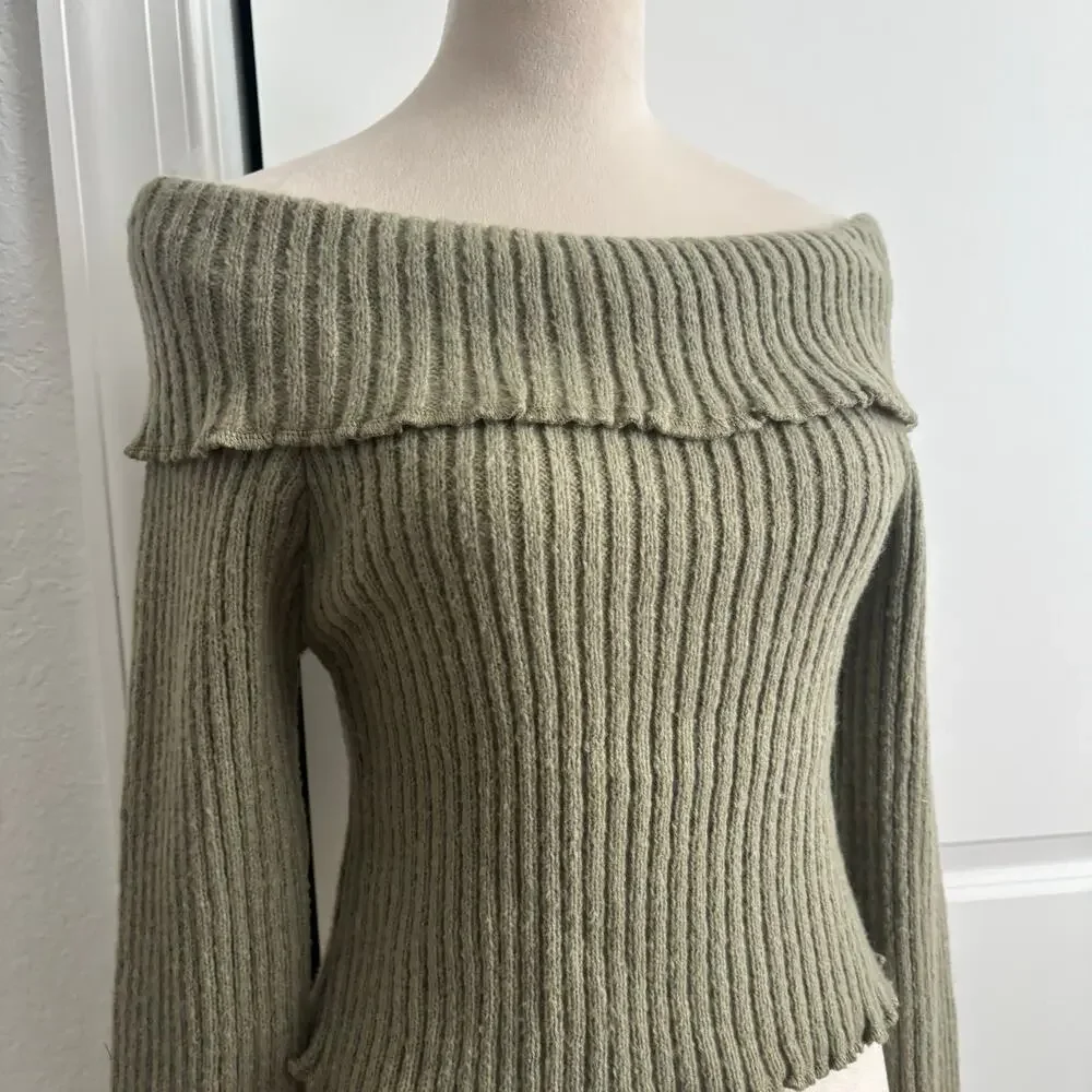 NWT By Together Off Shoulder Ribbed Knit Sweater Top m Olive Green‎ Bell Sleeve